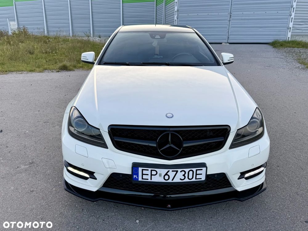 Mercedes-Benz Klasa C 250 CGI BlueEff Sport - 3
