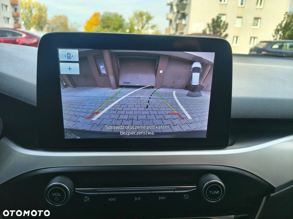 Ford Focus 1.0 EcoBoost mHEV Connected - 7