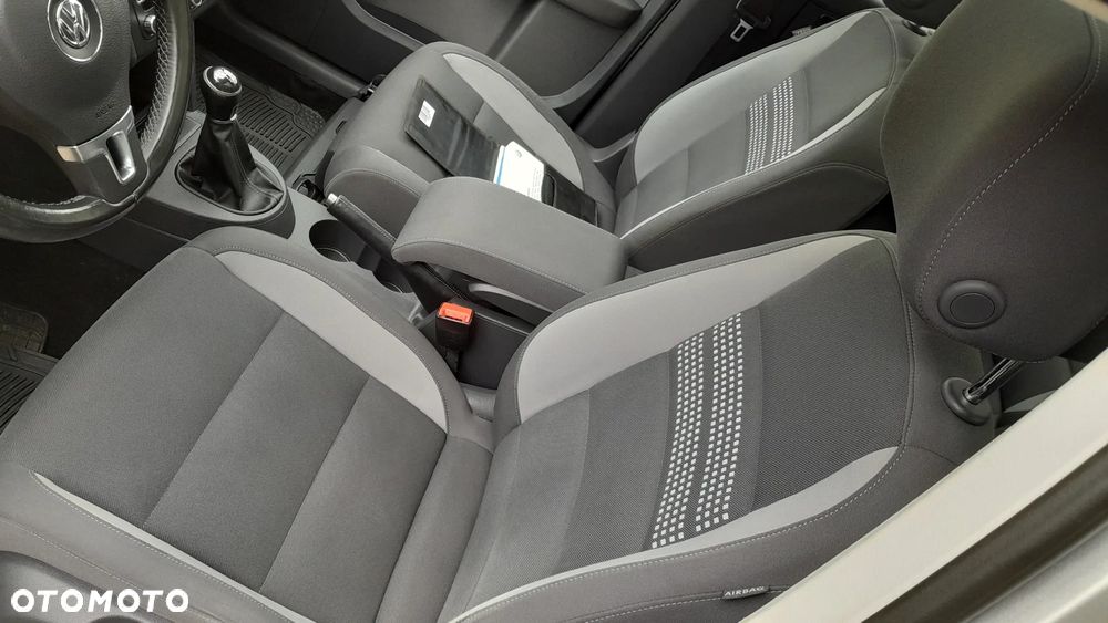 Volkswagen Touran - 21