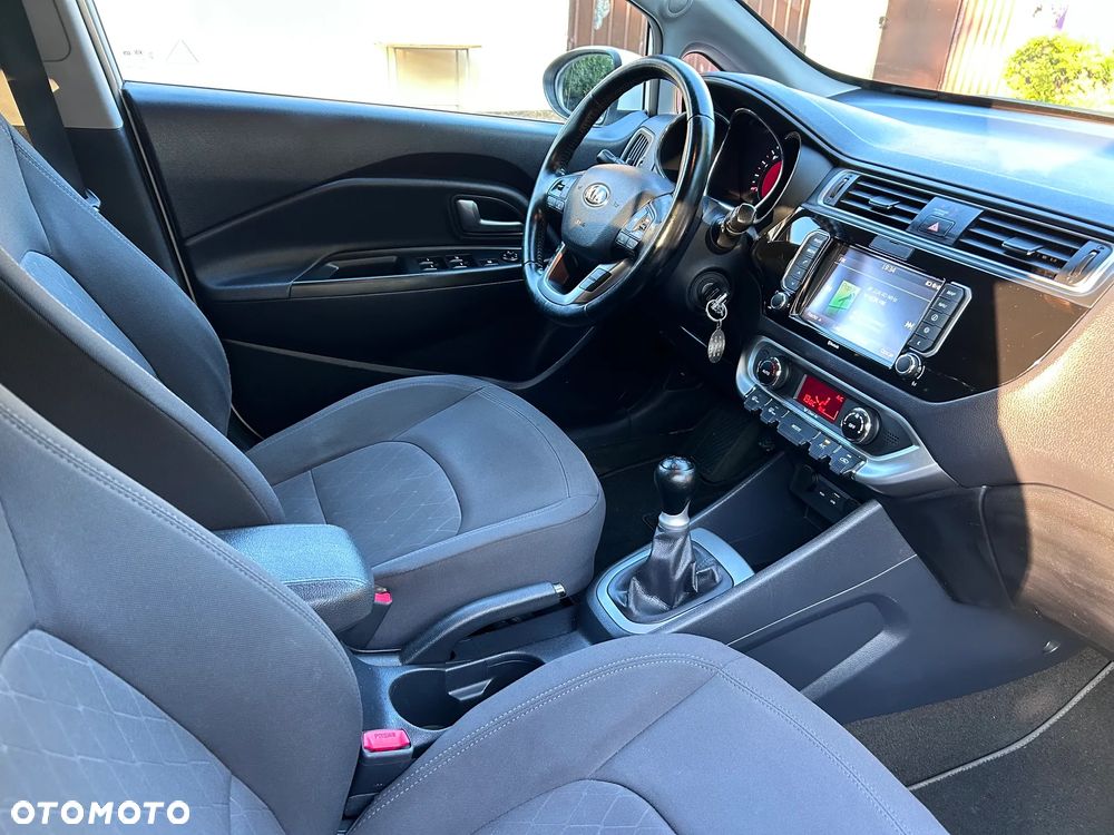 Kia Rio 1.2 XL Business Line - 9