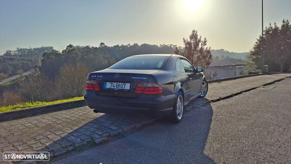 Mercedes-Benz CLK 230 - 6