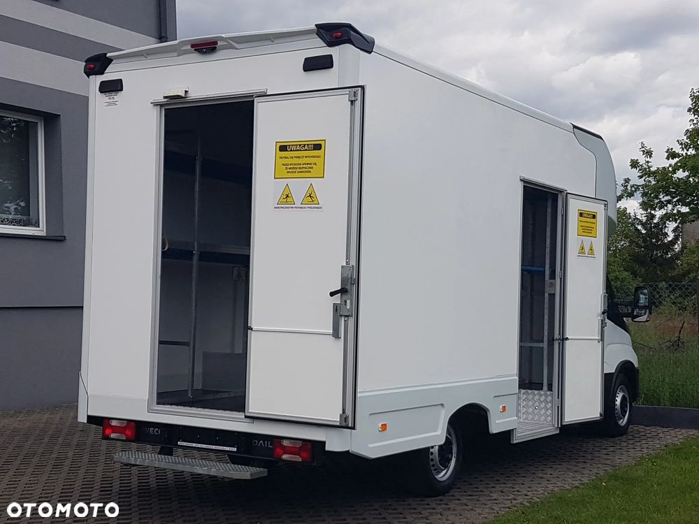 Iveco DAILY KONTENER NISKOPODŁOGOWY 4,43x2,23x2,42 SKLEP FOODTRUCK BAR KLIMA KONIOWÓZ KAMPER - 36