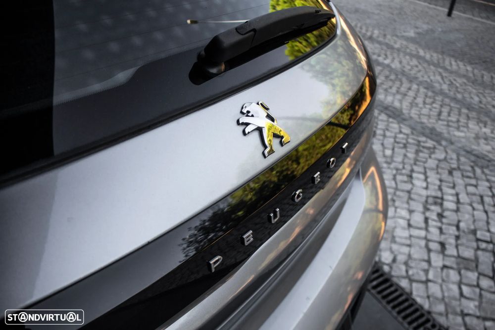 Peugeot 208 1.2 PureTech Active - 12