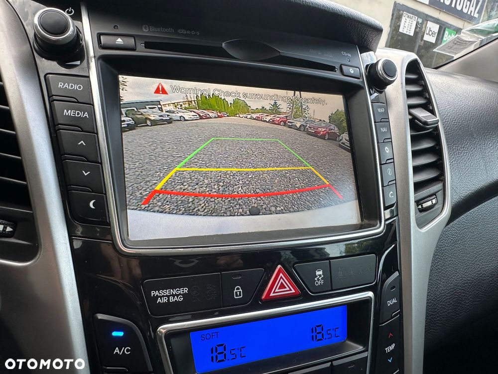 Hyundai i30 1.4 Trend - 21