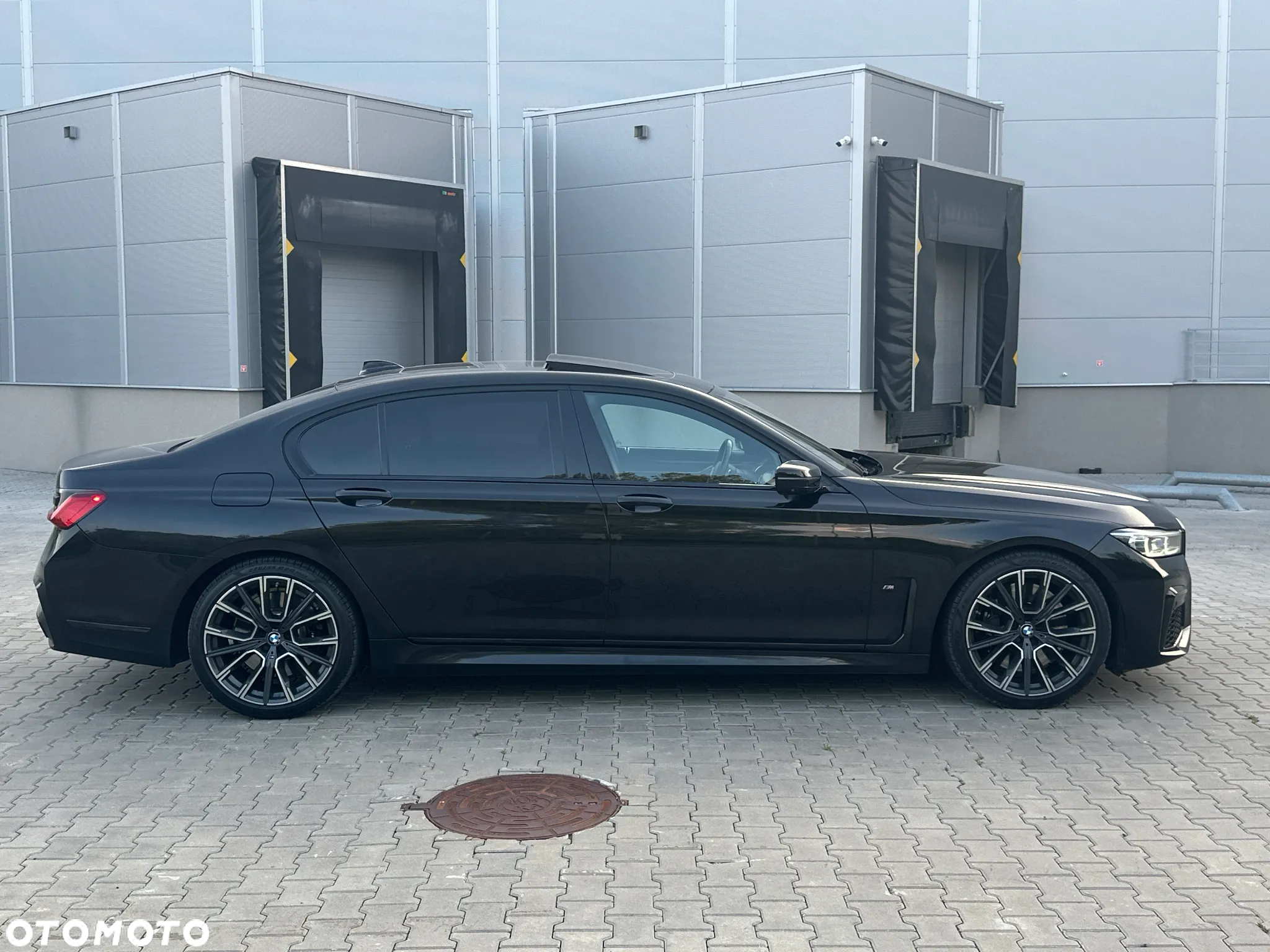 BMW Seria 7 750Li xDrive sport - 5