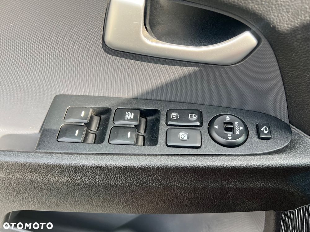 Kia Sportage 1.7 CRDI Business Line L 2WD - 23