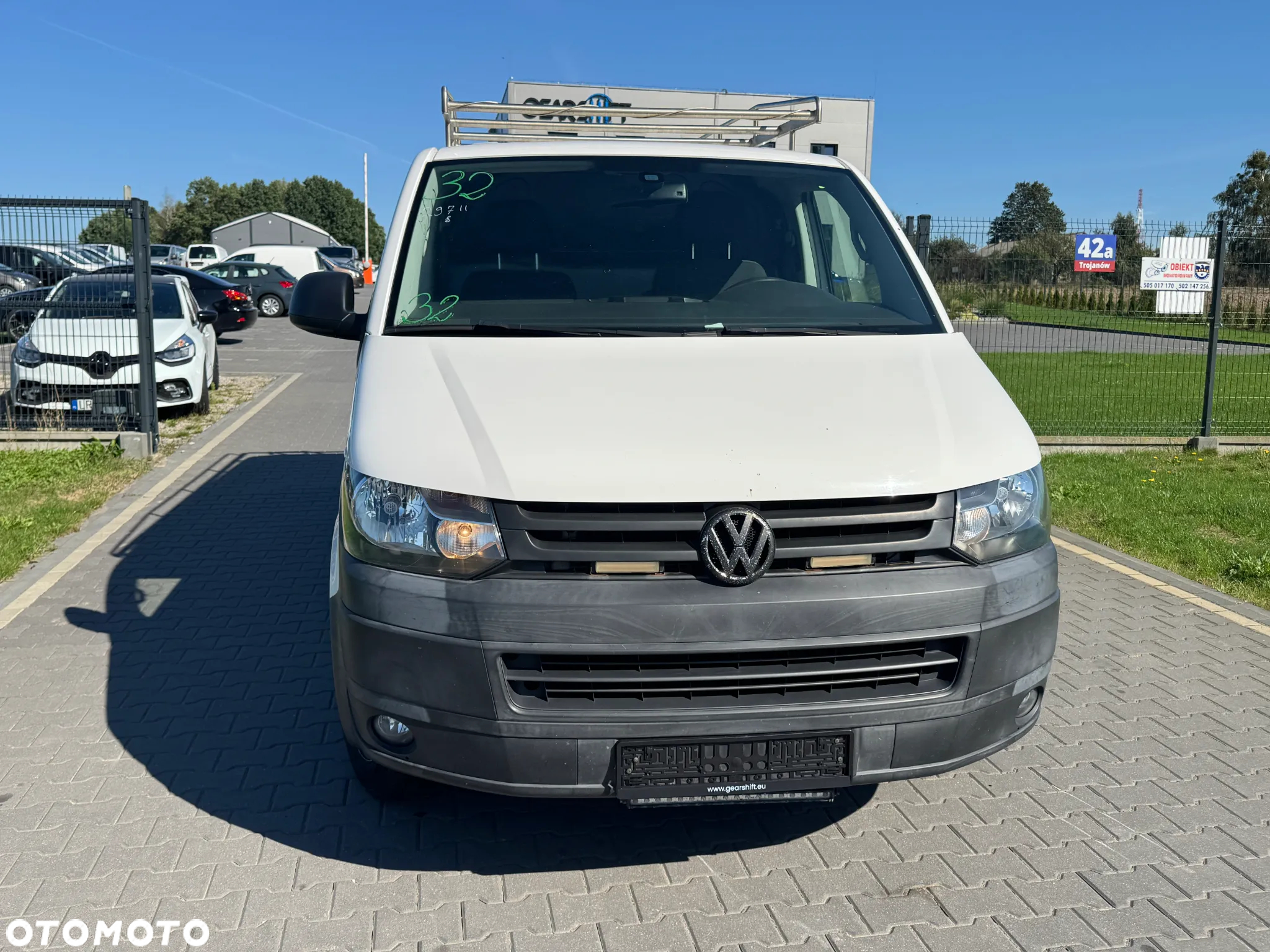 Volkswagen Transporter - 2