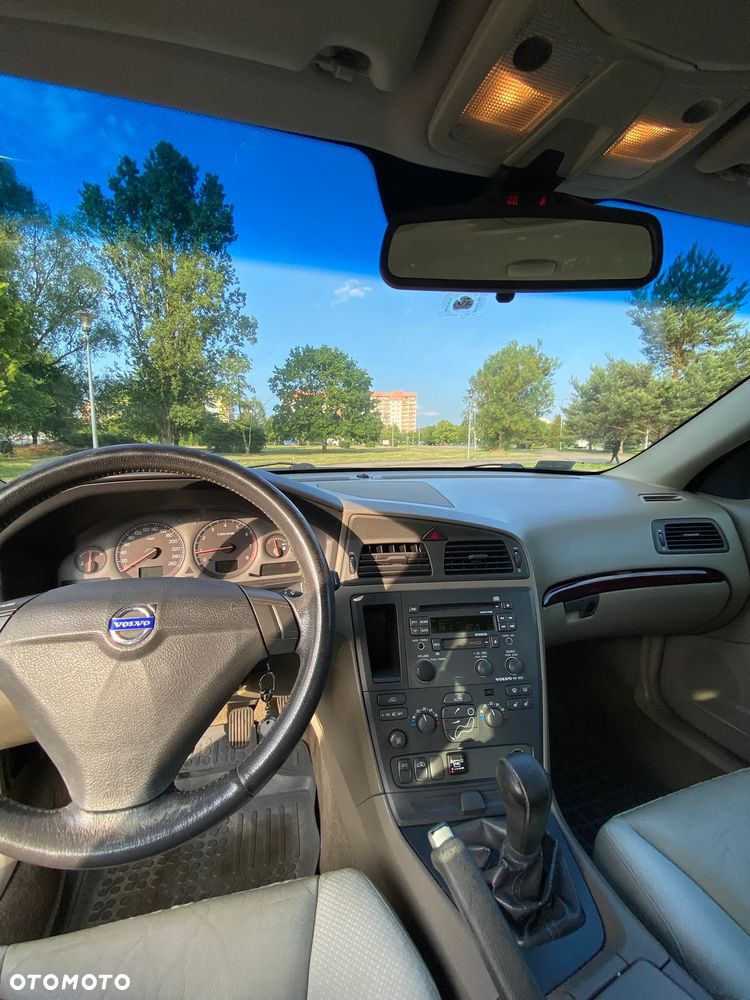 Volvo S60 2.4 Comfort - 10