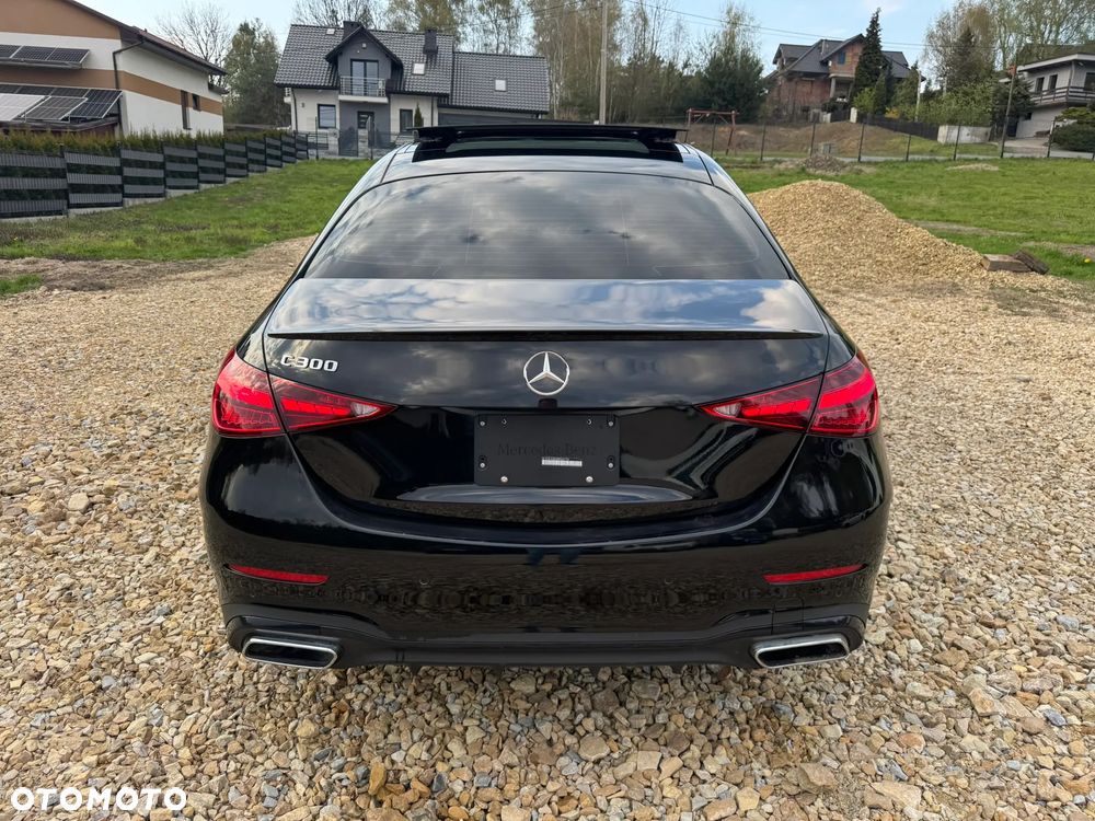 Mercedes-Benz Klasa C 300 4Matic 9G-TRONIC AMG Line - 4