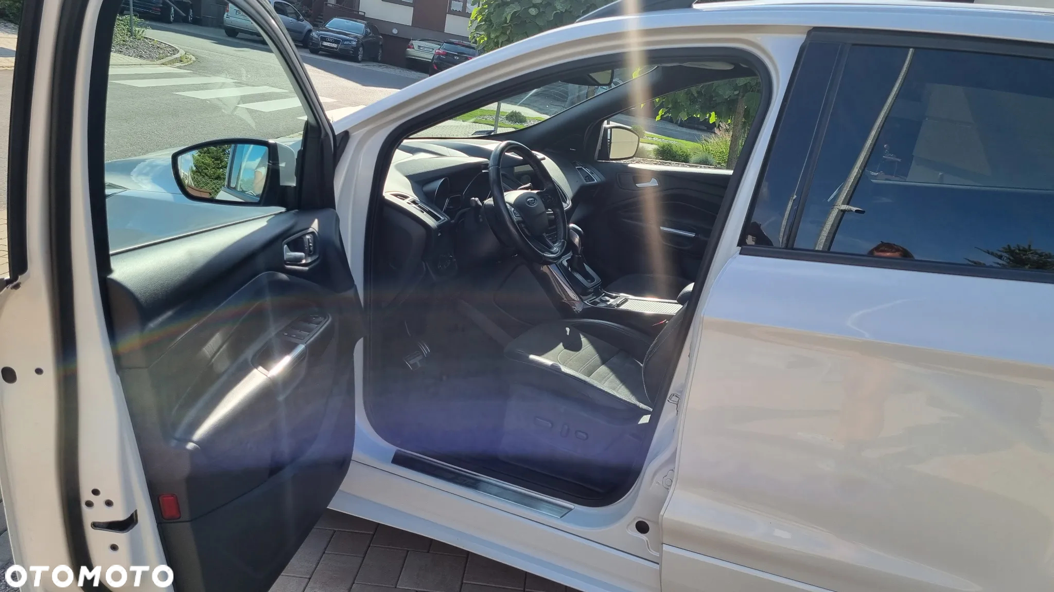 Ford Kuga 2.0 TDCi AWD ST-Line - 11