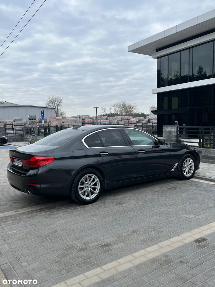 BMW Seria 5 530d xDrive - 6