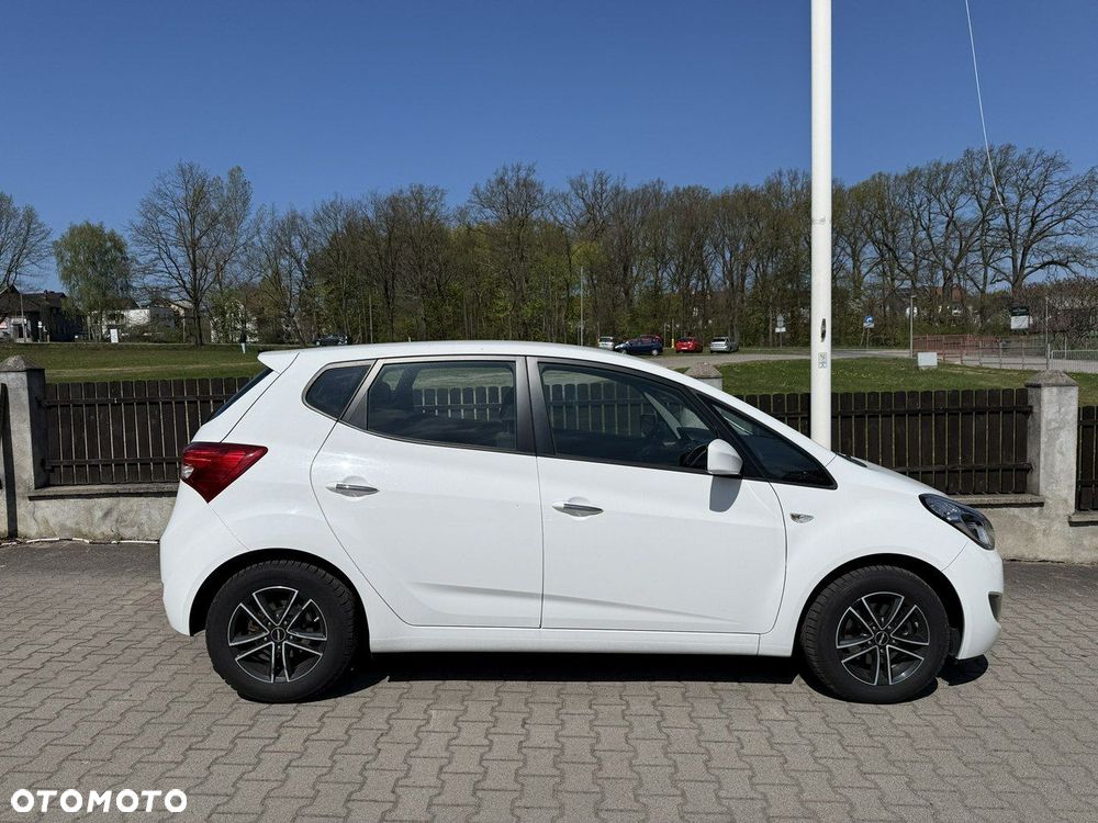 Hyundai ix20 - 3