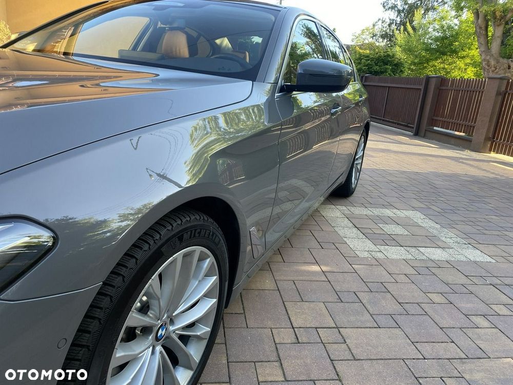 BMW Seria 5 530i xDrive mHEV Luxury Line - 3