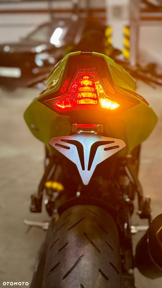 Kawasaki ZXR - 9