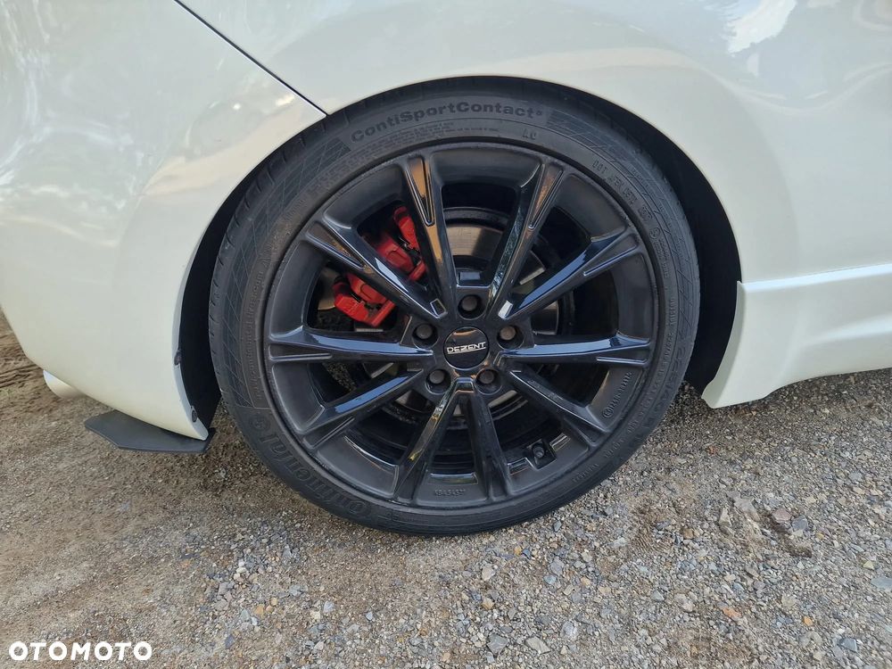 Kia ProCeed 1.6 T-GDI GT L - 10