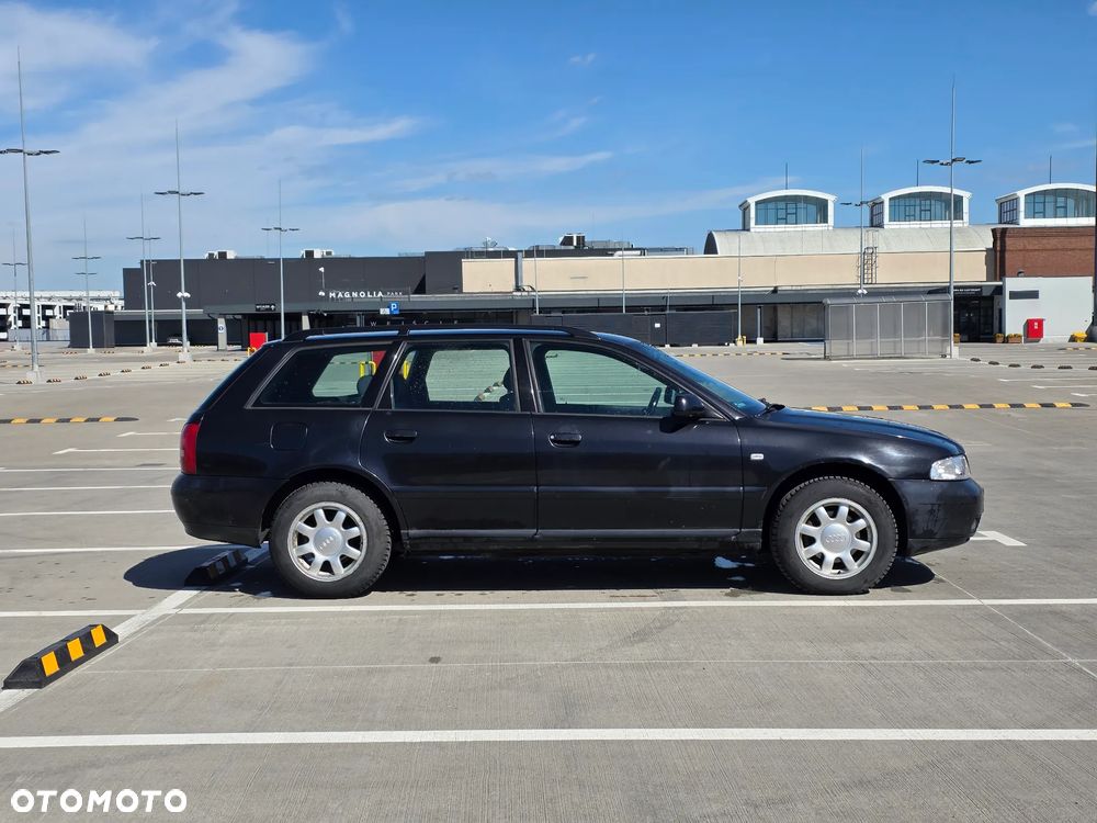 Audi A4 Avant 1.8 - 4
