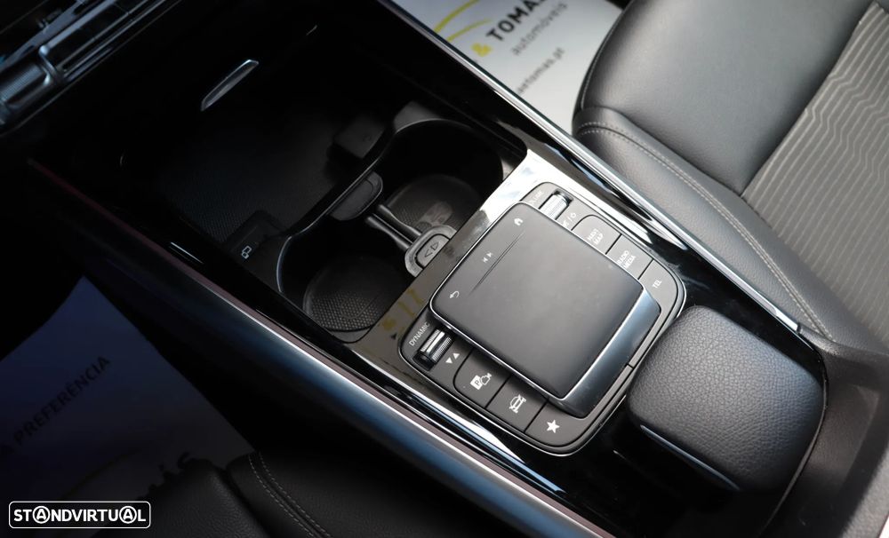 Mercedes-Benz GLA 250 - 25