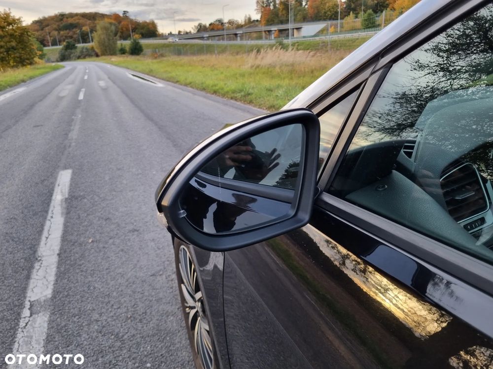 Volkswagen Golf 1.6 TDI BlueMotion Technology Allstar - 22