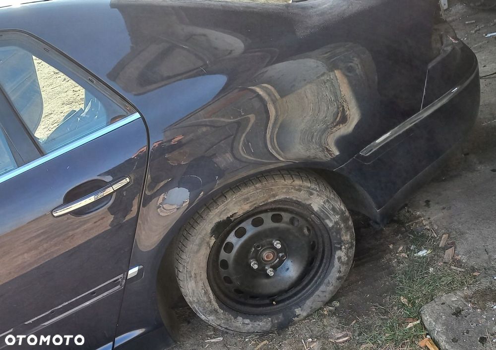 BŁOTNIK TYLNY LEWY VW PHAETON W12 LR5B