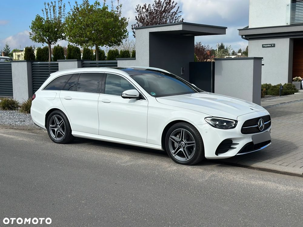 Mercedes-Benz Klasa E 300 d 4Matic T 9G-TRONIC AMG Line - 8