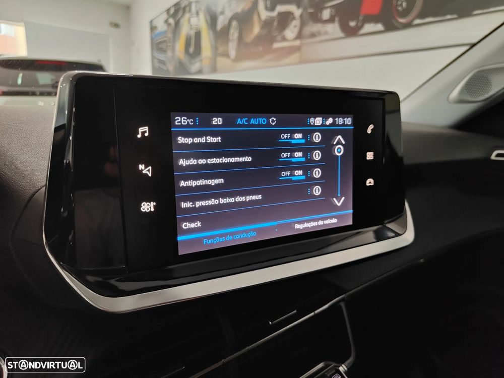 Peugeot 2008 1.2 PureTech Allure EAT8 - 55