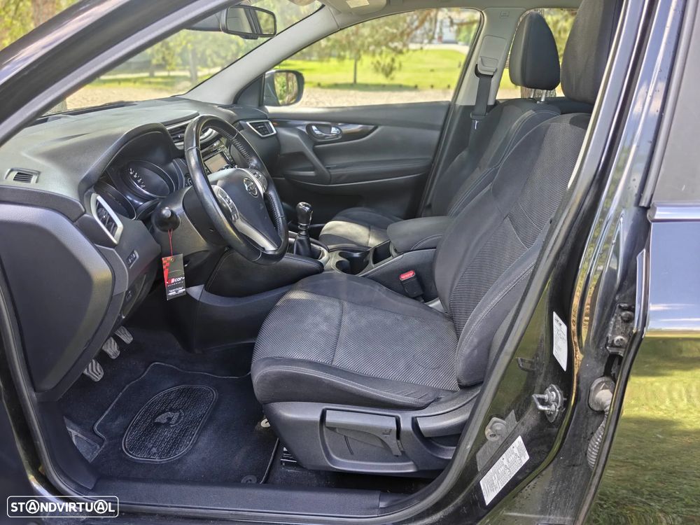 Nissan Qashqai 1.5 dCi N-Connecta 18 - 13