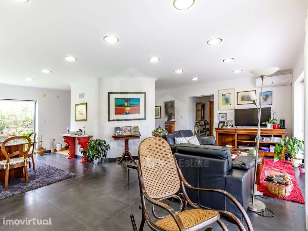 Vende Moradia T6 - Torres Vedras 5km, A Casa das Casas - Grande imagem: 2/56