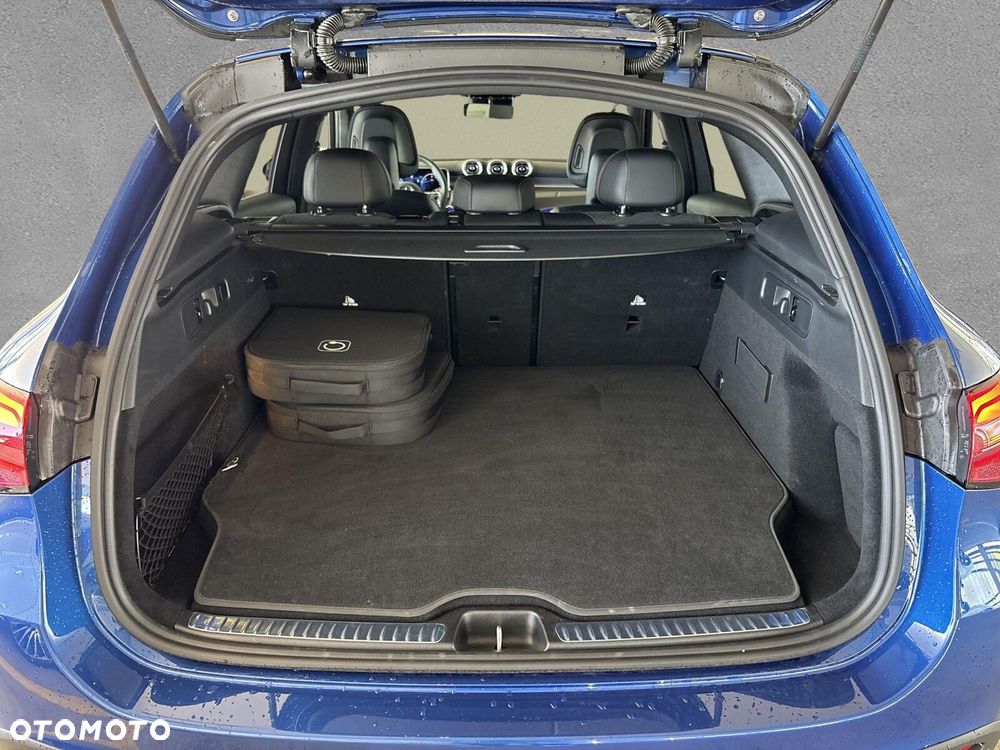 Mercedes-Benz GLC - 25