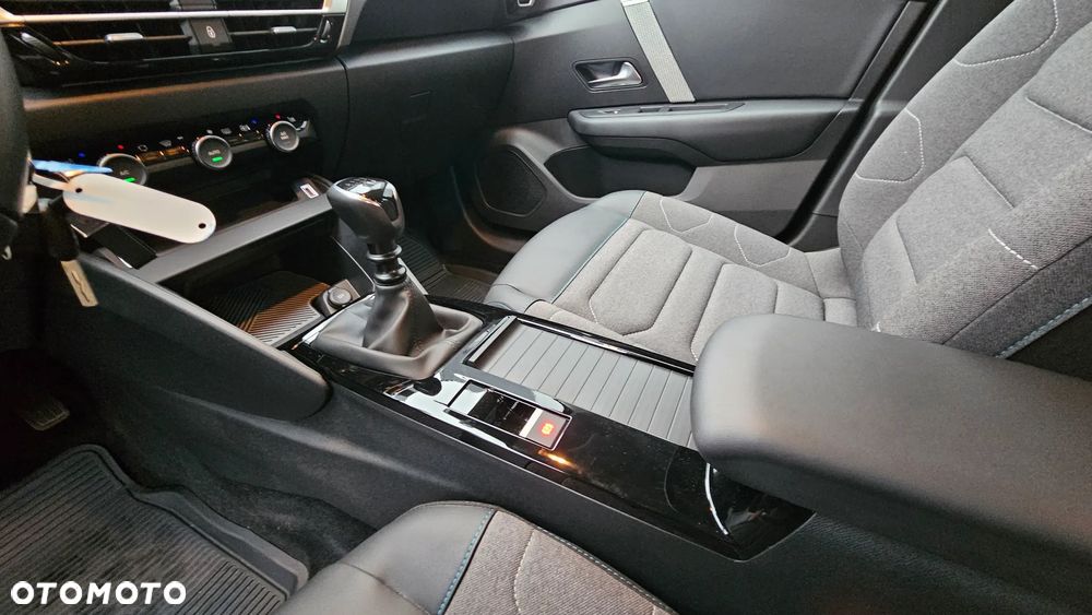 Citroën C4 1.2 PureTech Plus S&S - 13