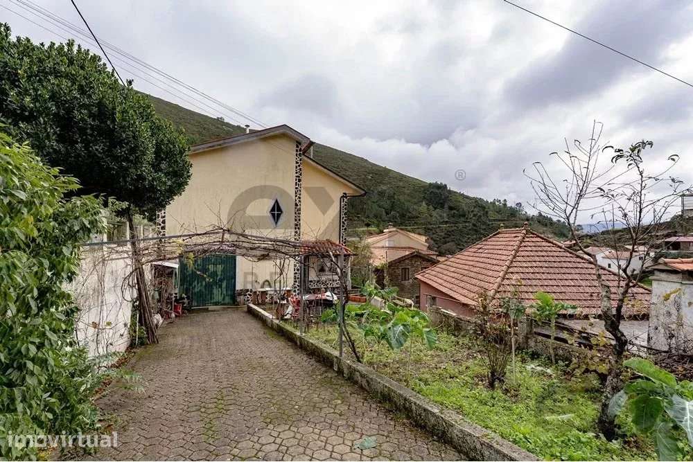 Moradia Isolada T2 em Fórnea, Piódão - Grande imagem: 2/38