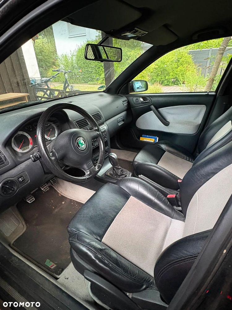 Skoda Octavia 1.8 T RS - 5