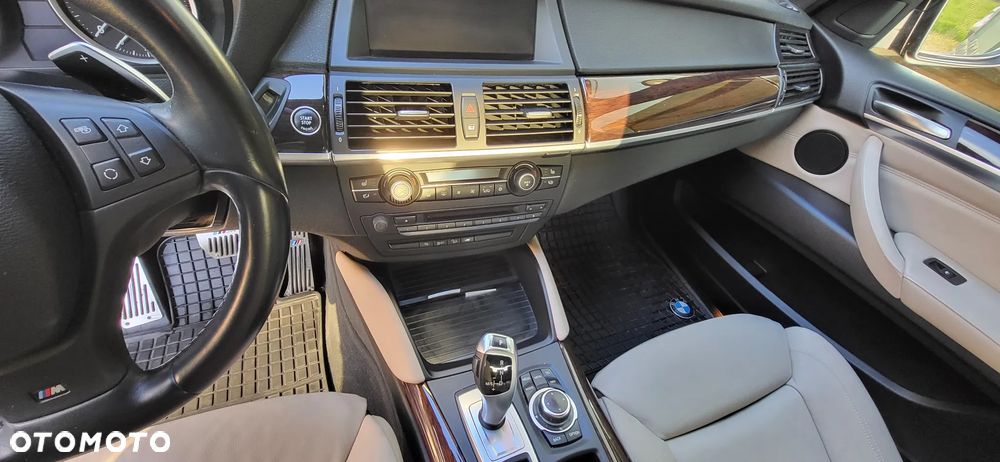 BMW X6 - 15