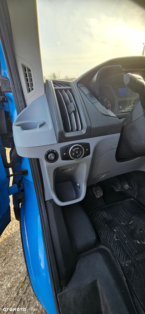 Ford Transit - 15