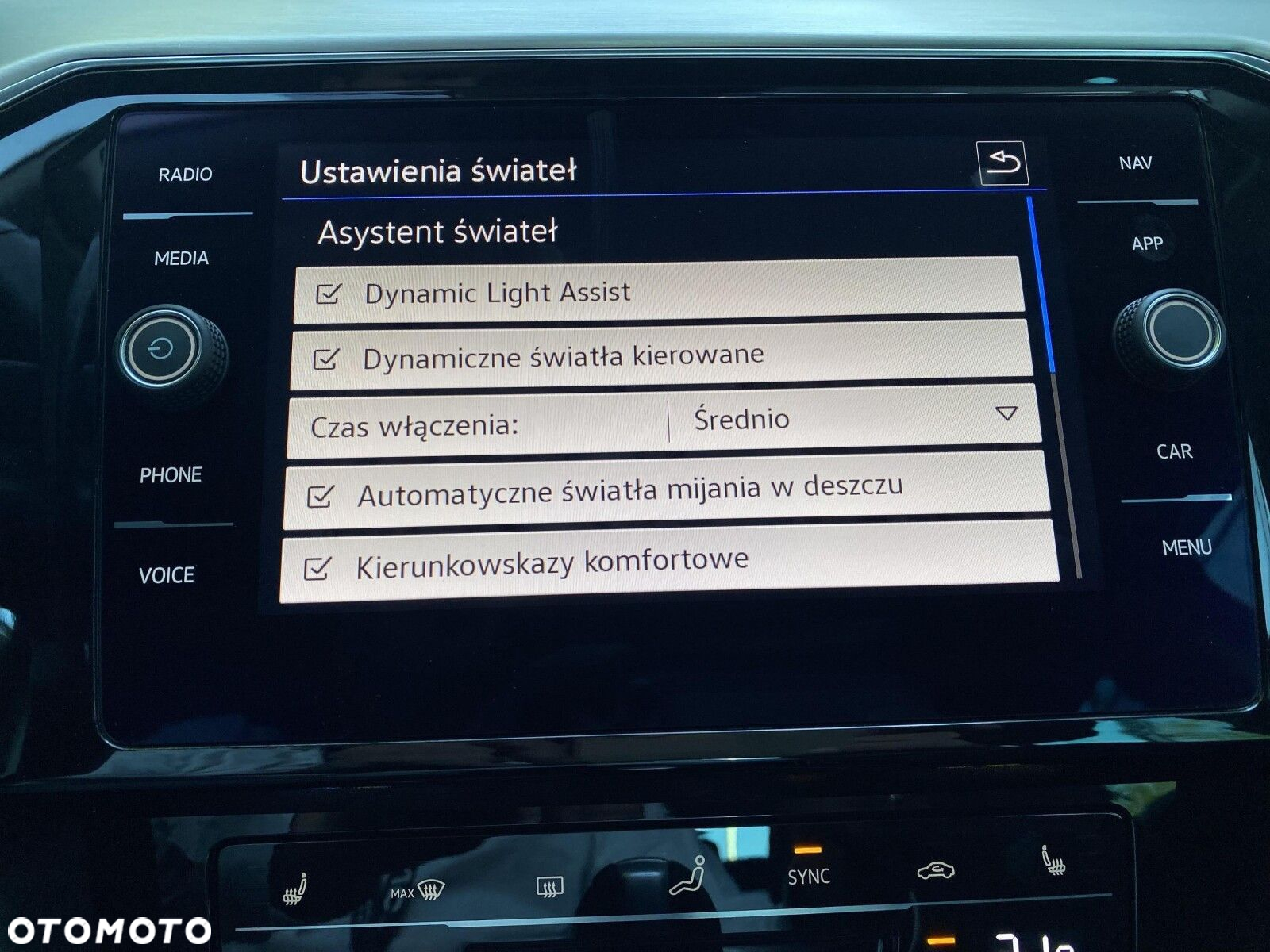 Volkswagen Passat 2.0 TSI Elegance DSG - 27