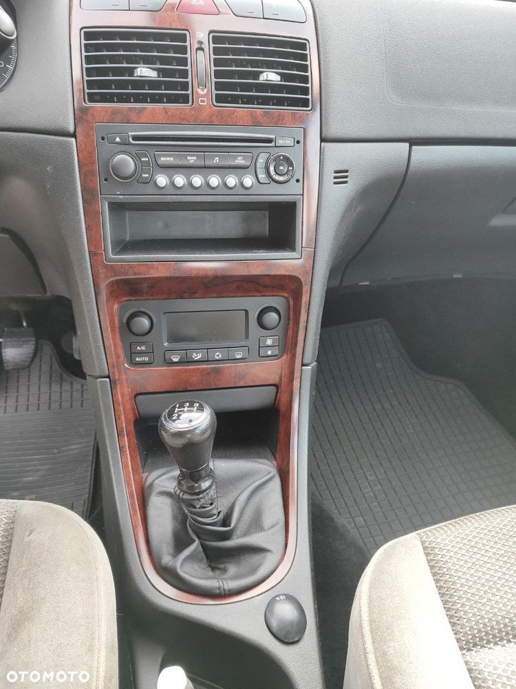 Peugeot 307 1.6 - 10