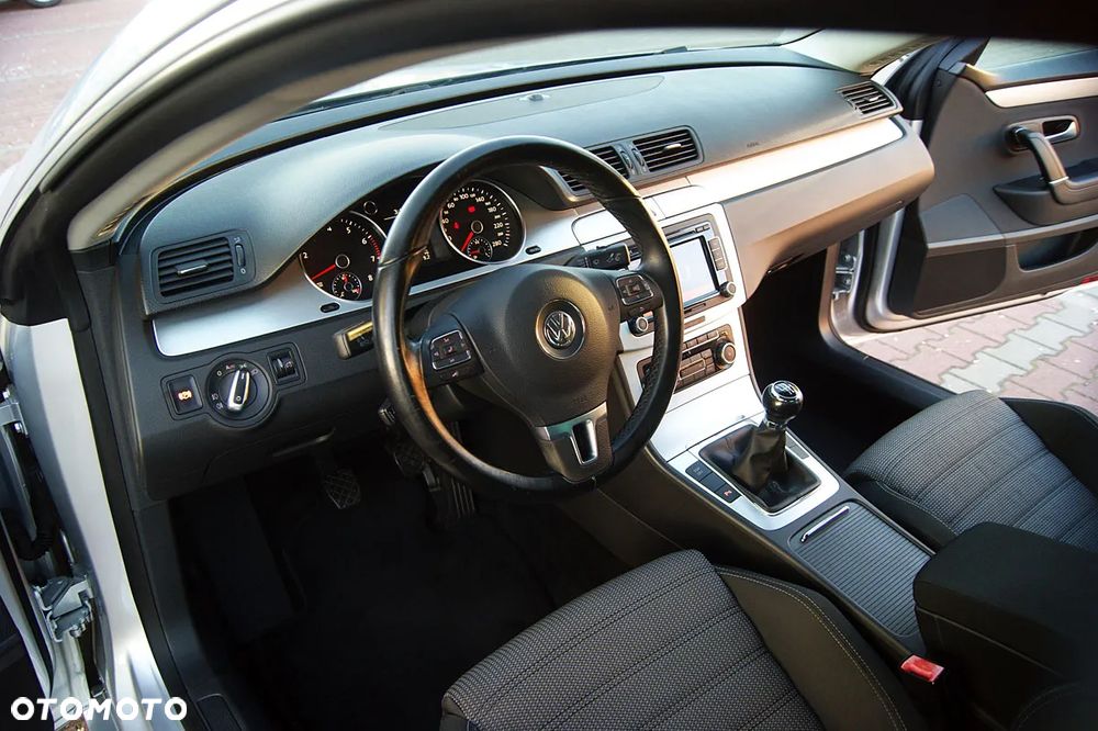 Volkswagen Passat CC 1.8 TSI - 27