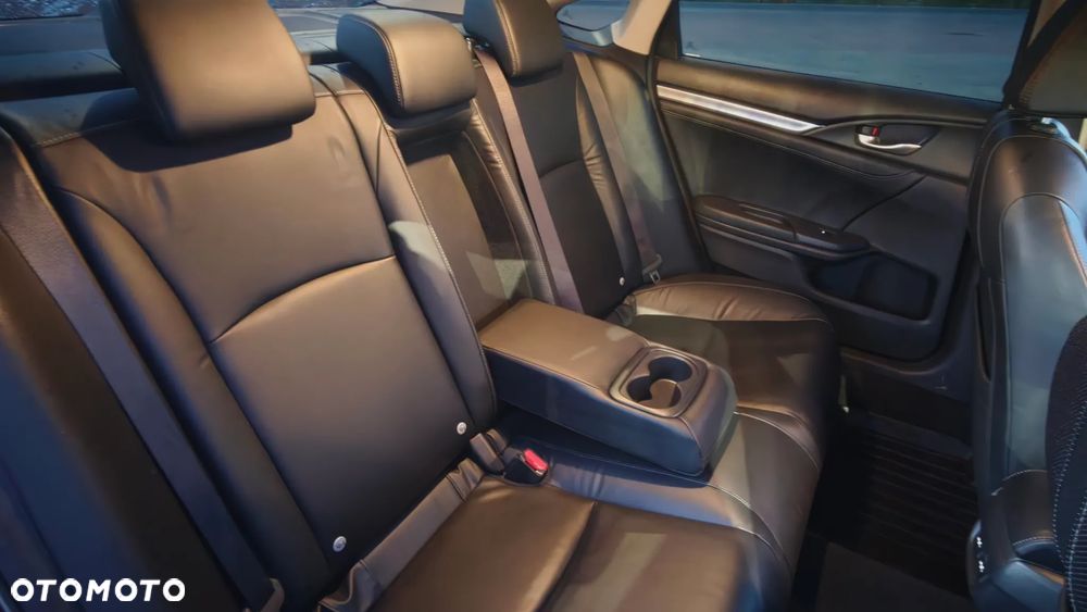Honda Civic 1.5 T Executive CVT - 25