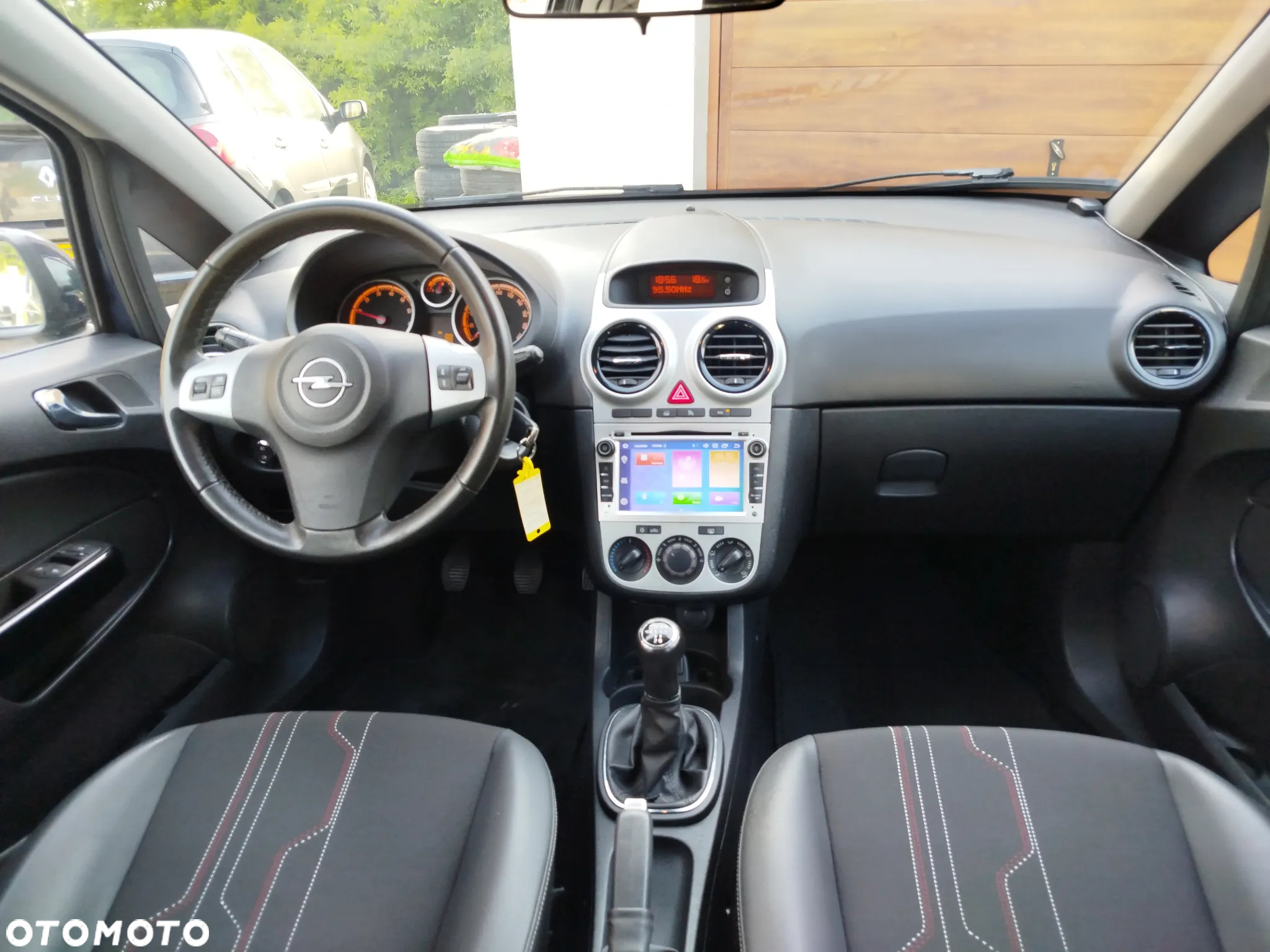 Opel Corsa 1.2 16V Cosmo - 6