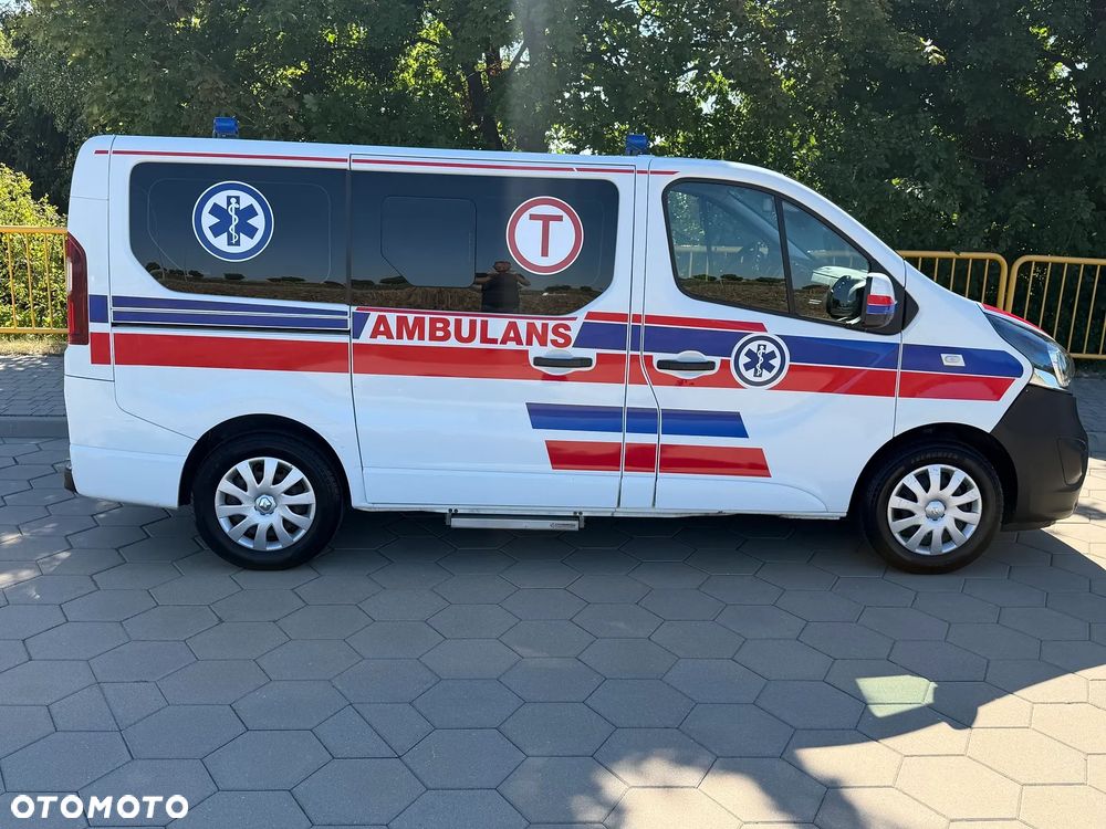 Opel Vivaro Karetka Ambulans Ambulance Sanitarny EN1789 - 7