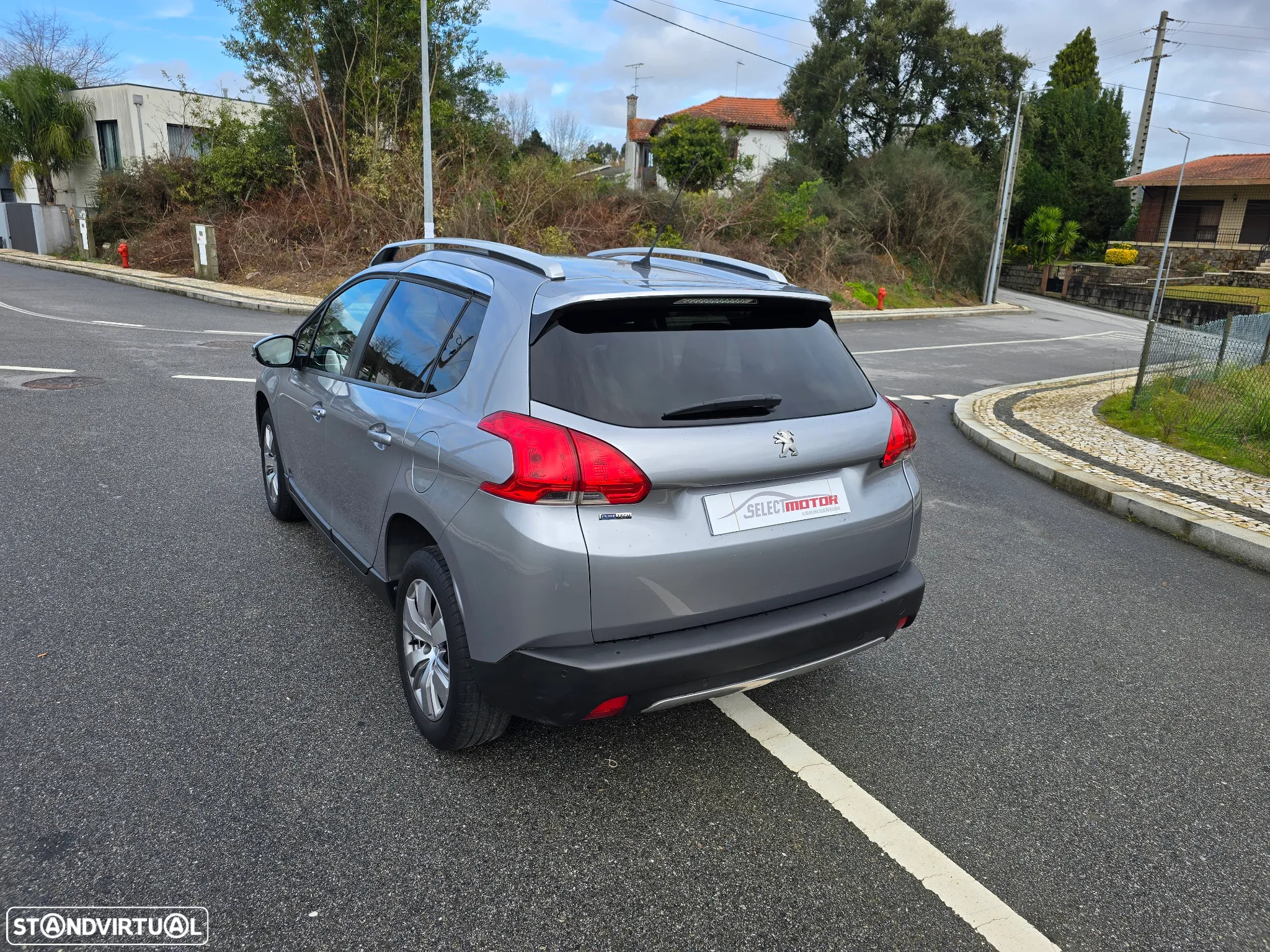 Peugeot 2008 1.2 PureTech Style - 7