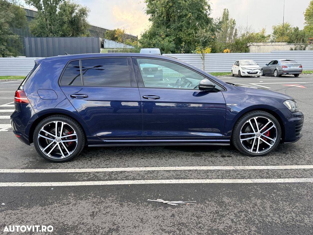 Volkswagen Golf 2.0 TDI DPF BMT DSG GTD - 5