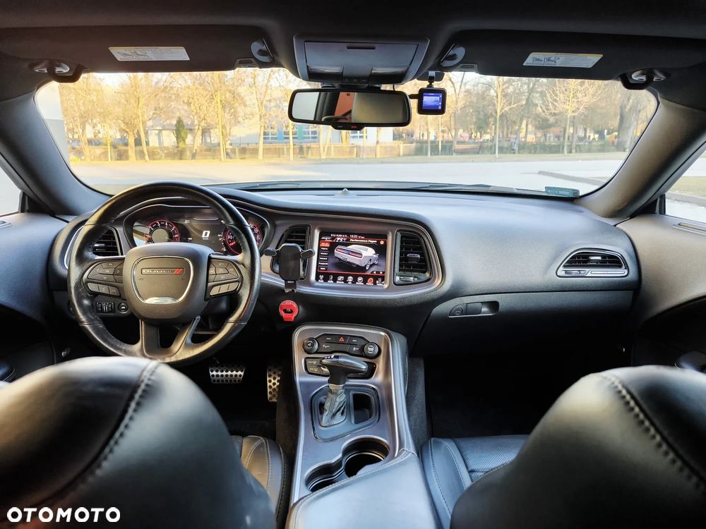 Dodge Challenger Automatik SXT Plus - 9