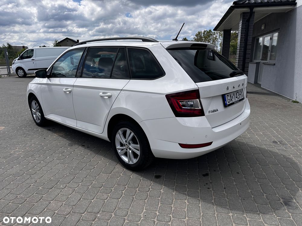 Skoda Fabia 1.0 TSI Ambition Plus - 4