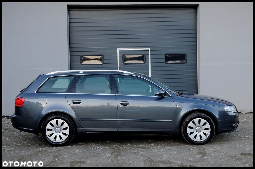 Audi A4 Avant - 22