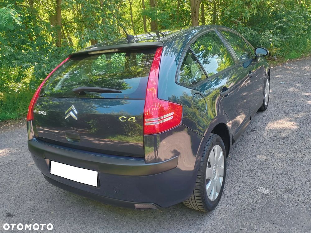 Citroën C4 1.4 16V Impress - 10