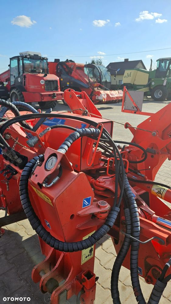 SaMasz KDD 861 S+T Kosiarka Dyskowa Motyl z taśmami  w Zestawie z Czołową kosiarką KDF 340 S - 18