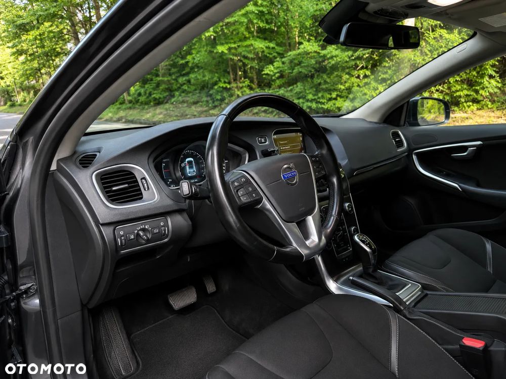 Volvo V40 D2 Momentum - 5