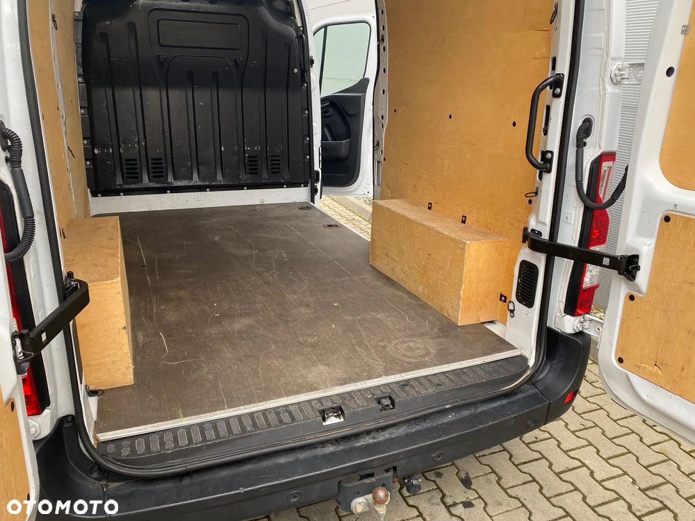Renault MASTER Furgon L2H2 - 20