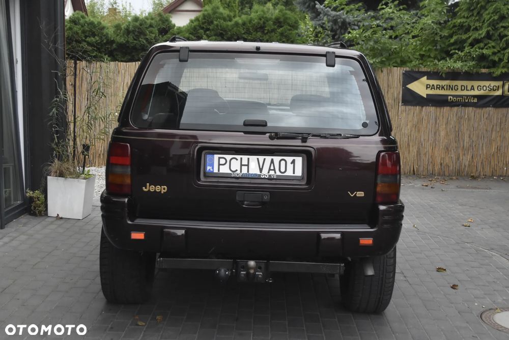 Jeep Grand Cherokee - 22