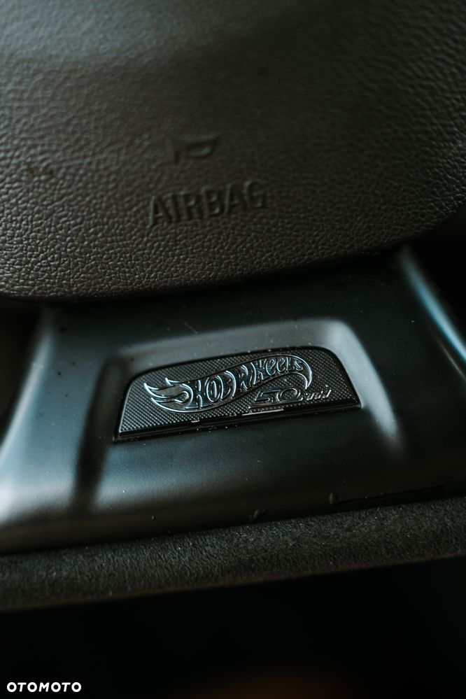 Chevrolet Camaro - 12